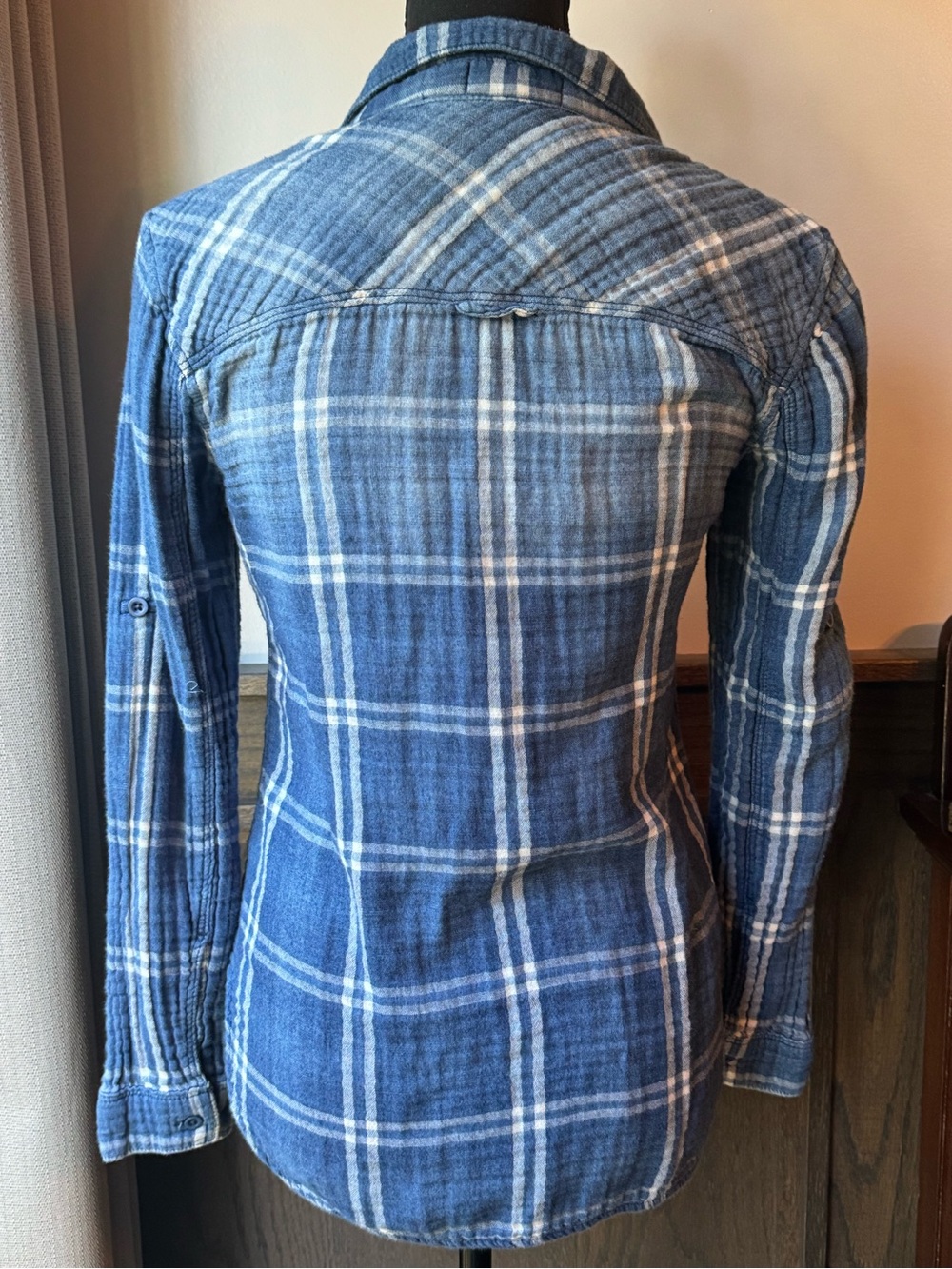 cloth & stone Blue Plaid cotton button down top XS EUC - Picture 4 of 7